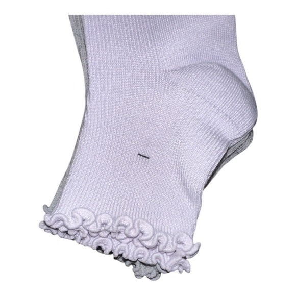 Steve Madden Butterfly Ruffle Womens Crew Socks, Size 5-10 - Picture 5 of 5
